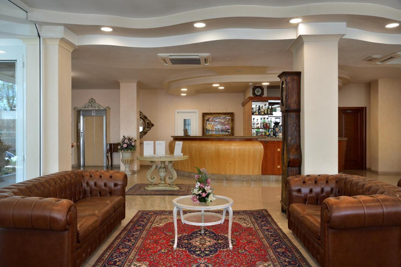 Hotel Gaston Rimini Exterior photo