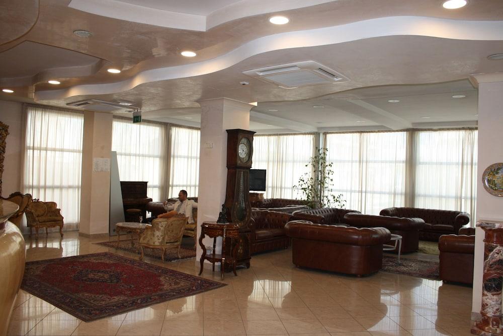 Hotel Gaston Rimini Exterior photo